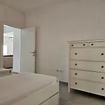 Appartement Two Bedroom With Sea View 181