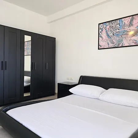 Two Bedroom With Sea View 181 *